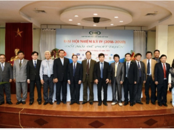 Hội nhà thầu xây dựng Việt Nam quyết tâm cạnh tranh với nước ngoài Hội nhà thầu xây dựng Việt Nam quyết tâm cạnh tranh với nước ngoài